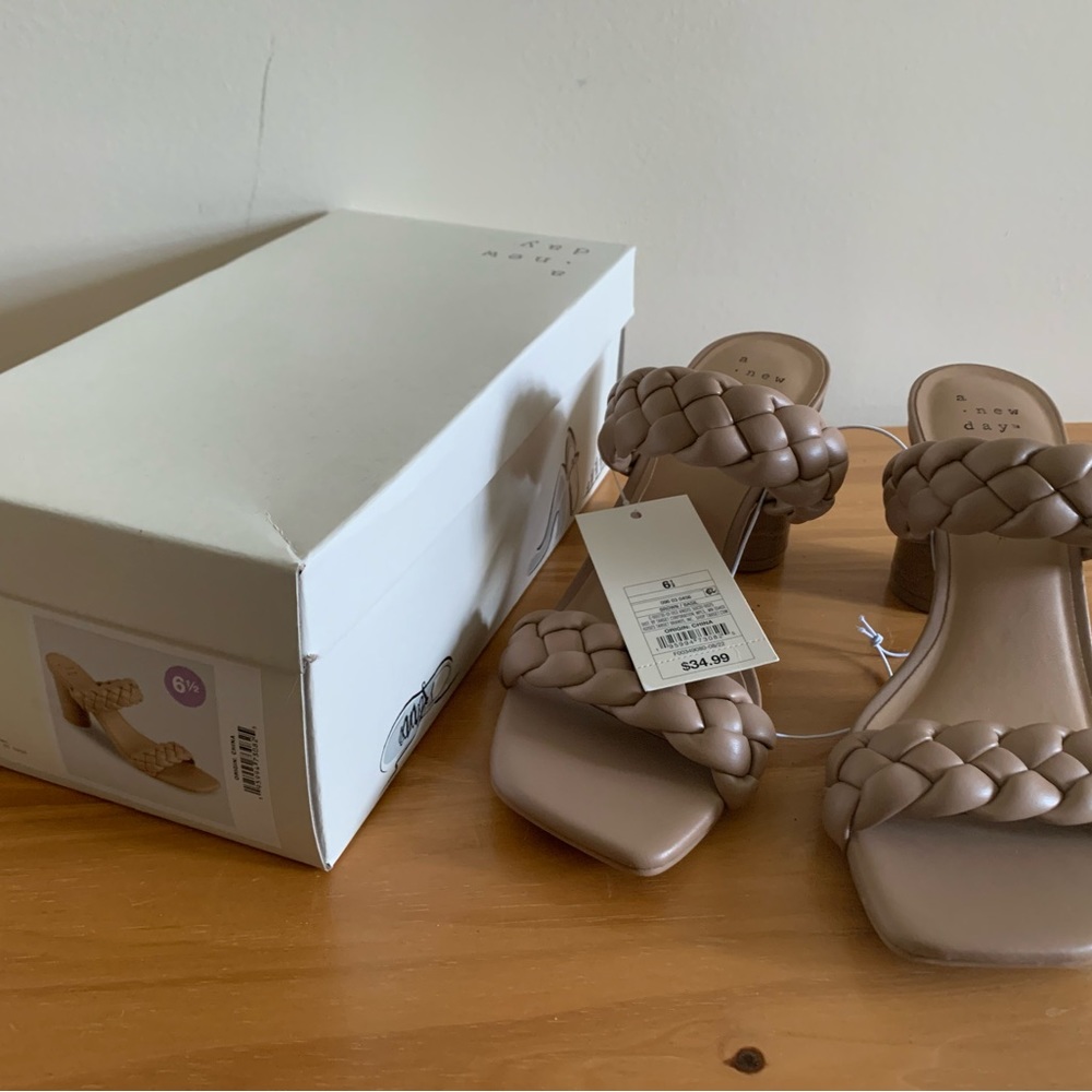 A NEW DAY NIB braided heeled sandals “Basil Heels” tan 6.5